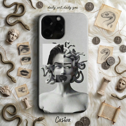 Casiva "Chaotic Medusa" Tasarım Telefon Kılıfı - Mitoloji Serisi