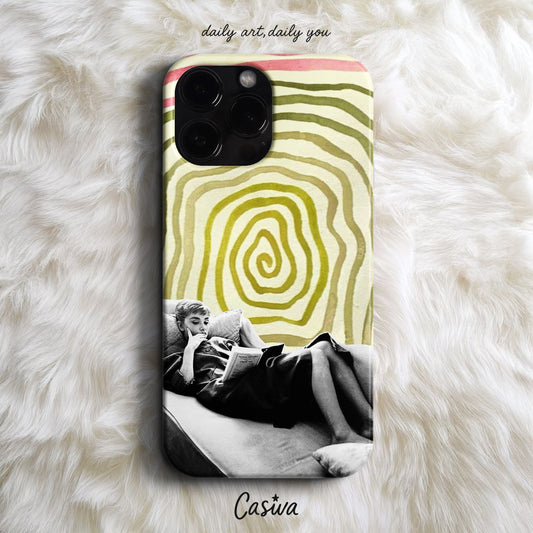 Casiva "Retro Reading Swirl" Tasarım Telefon Kılıfı – Vintage Serisi
